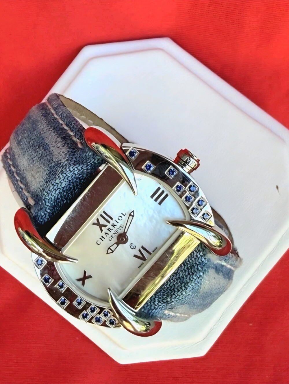 Charriol Geneve "Kucha" series women's watch featuring a blue sapphire-accented - Picture 3 of 9